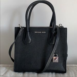 Michael Kors Medium Mercer Bag Crossbody